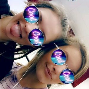 Meet your Posher, Amelia